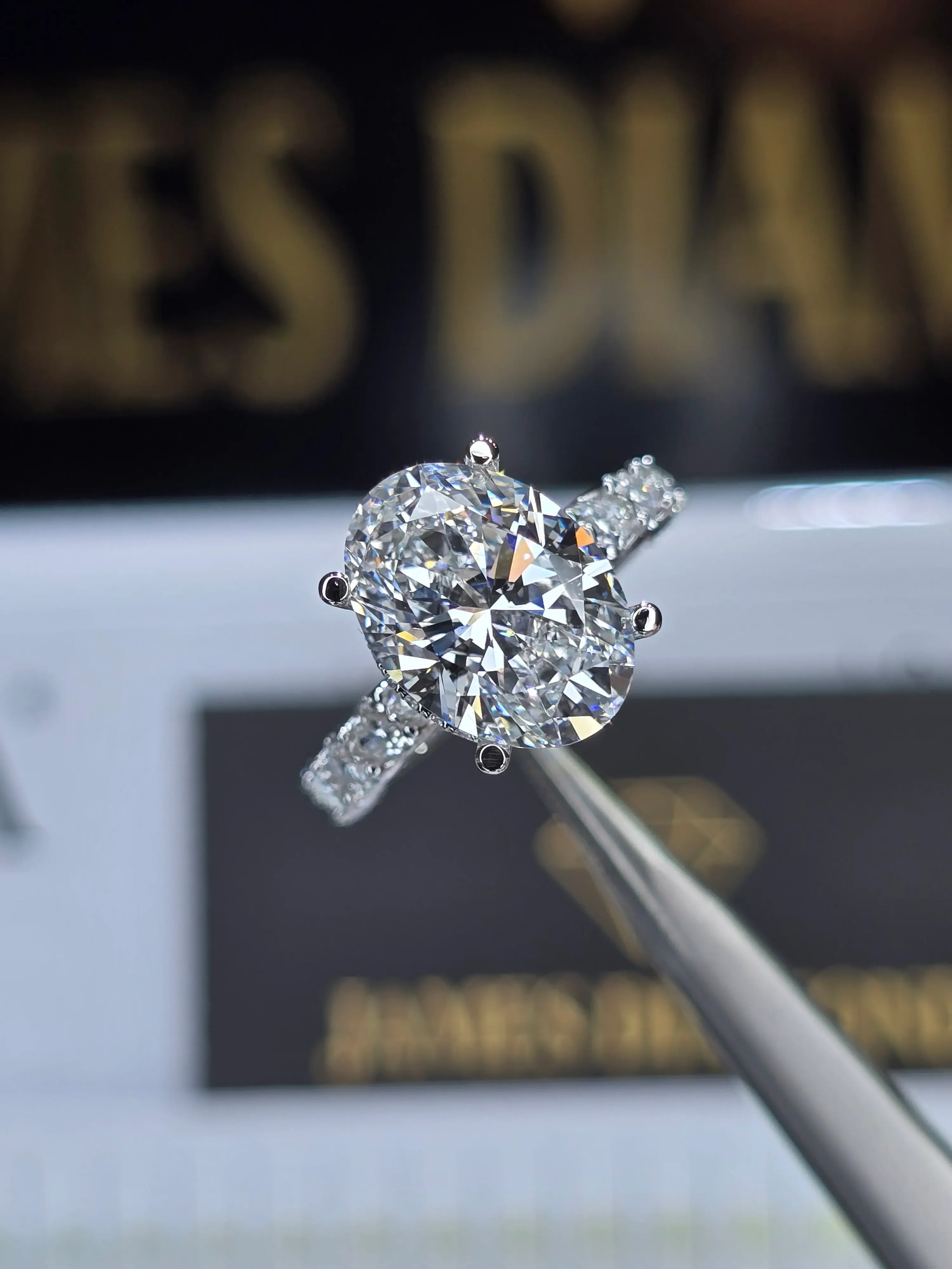 Beautiful Oval rings 💍 Center Oval 5CT E/VS1 💎
