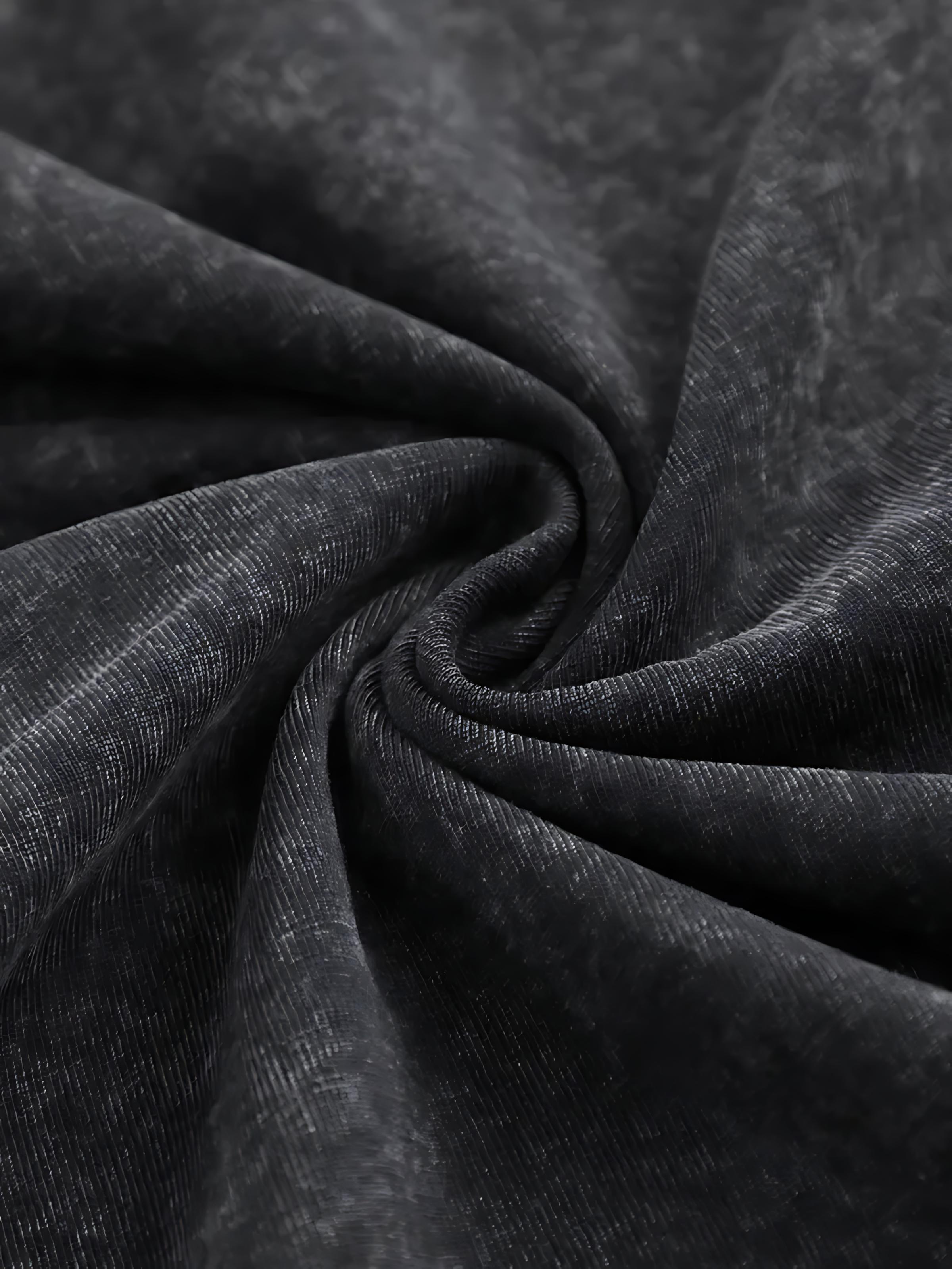 230G washed T-shirt with stylish graphic design on thefront and back, made of high-quality batik cotton,machine washable, unisex, with a certain thicknesssuitable for summer T-shirts, outdoor leisure, and holidaygifts.