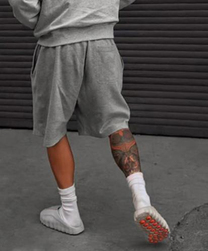 Couple Style Closed-Toe Slides with Thick Sole — Lightweight, Soft Non-Slip Soles, Wear-Resistant; Suitable for Home/Shower Use and Casual Outdoor Wear