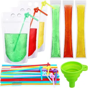 Disposable juice bag set, with the core advantages of "4 pieces/set portable combination+built-in straw design+high-definition transparent appearance+leak proof sealing structure", completely solves the problem of "difficult to carry, easy to leak liquid,