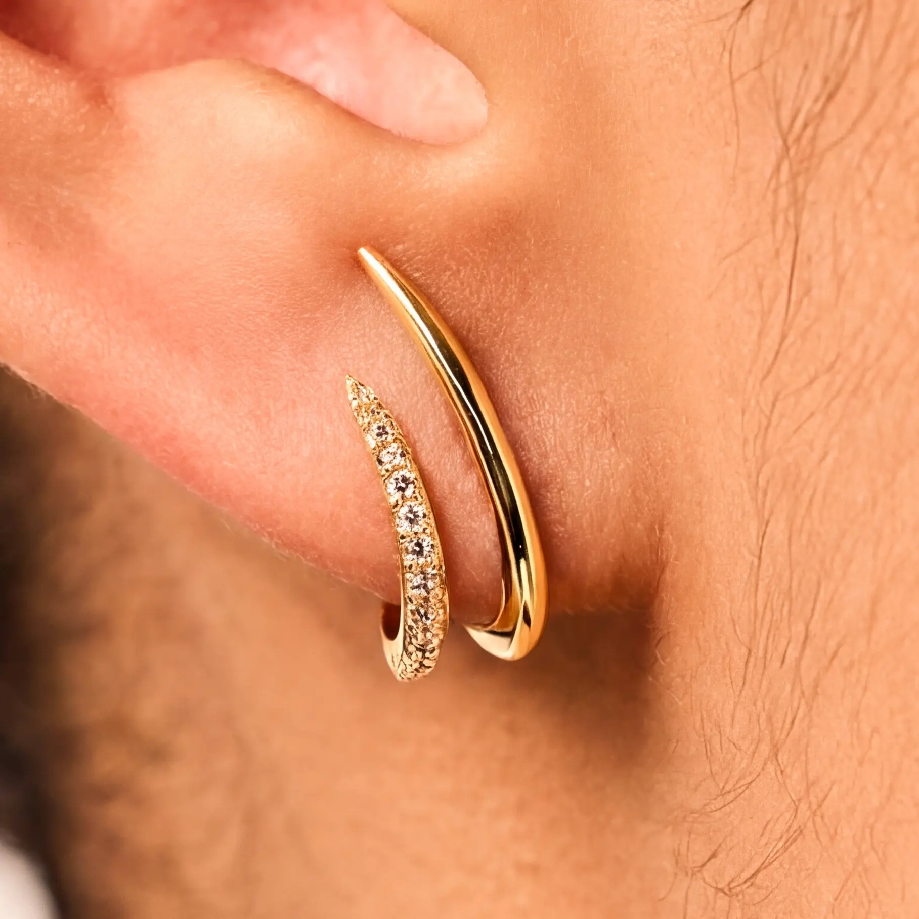 MUMREUES Gold Earrings for Women Trendy 14K Gold Plated Stud Earrings Dainty Minimalist Simple Hypoallergenic Earrings Jewelry  Gift for Her Thanksgiving Gifts