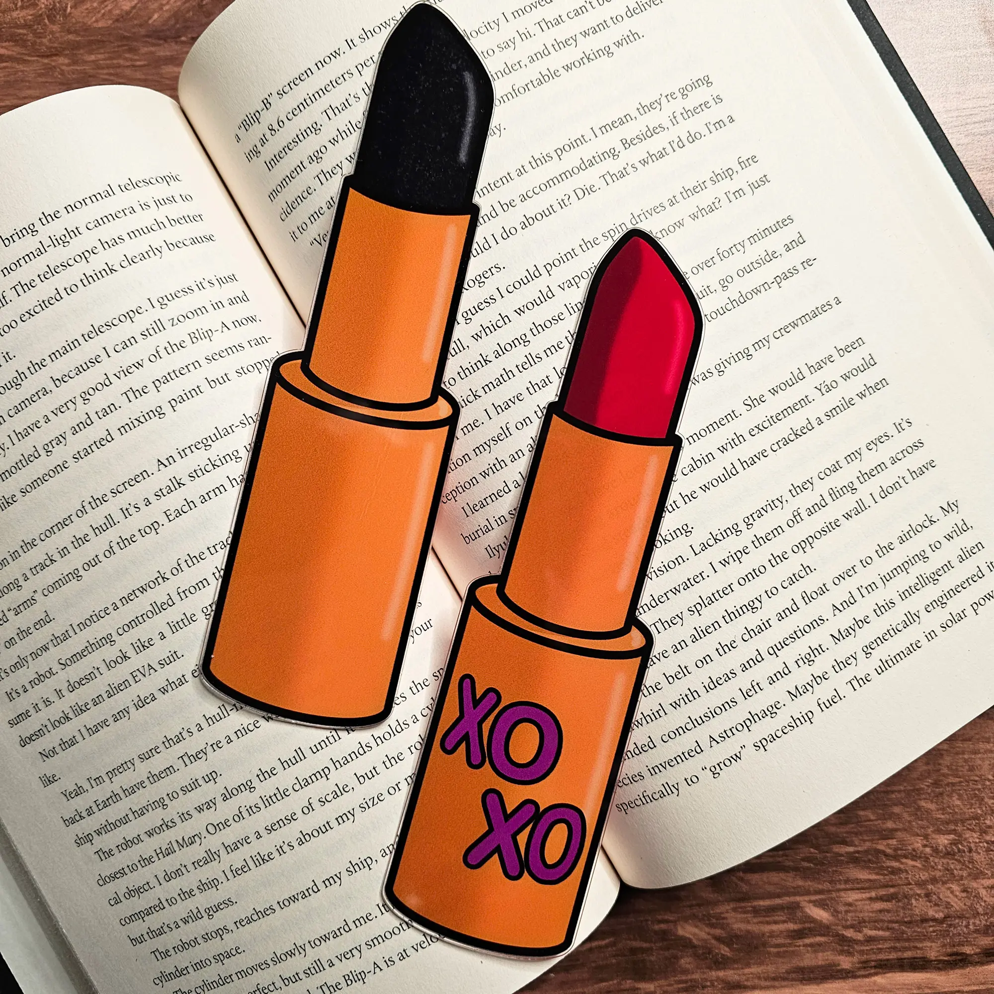 Kiss Me XO Shapemark - UV Printed Acrylic