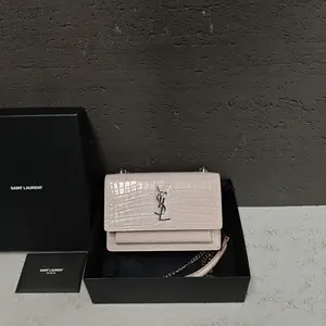 Pre-owned Yves Saint Laurent Leather Shoulder Bags YSL 7.8'' R14359 Shoulder Bag C14301396922 0401 T4 Kay