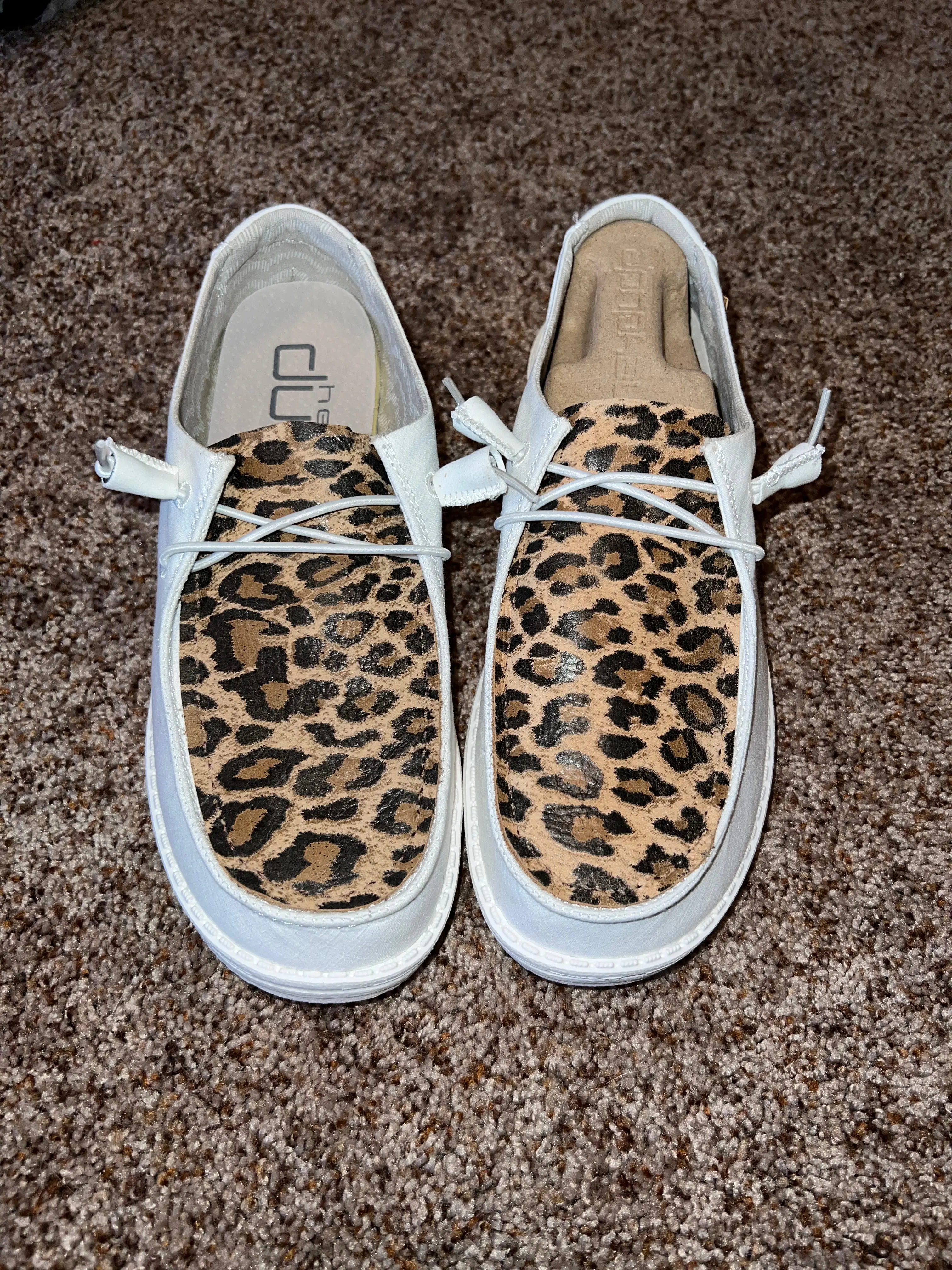 RTS WOMENS Size 8 Cheetah Leopard Leather Slip Ons