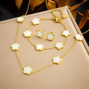4-piece set, 1 necklace+1 bracelet+1 pair of earrings, elegant and fashionable five petal flower decoration, suitable for daily dates and birthday gifts