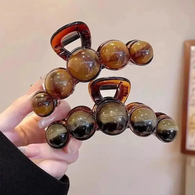 Large Gradient Marble Bead Acrylic Hair Claw Clip, Strong Spring Jaw Tortoiseshell Hair Catch For Thick Long Hair, Neutral Retro Aesthetic Hair Accessory, Secure Hold For Messy Bun Updo Daily Casual Autumn Outfit Styling