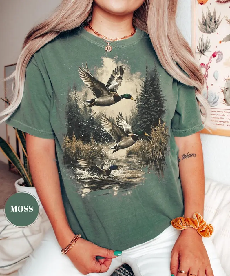 Comfort Colors Vintage Three Mallard Ducks T-Shirt, 90s Retro Aesthetic, Nature Cabincore Outfit, Unisex Camping Shirt, Bird Lover Tee, Rustic Wildlife Top