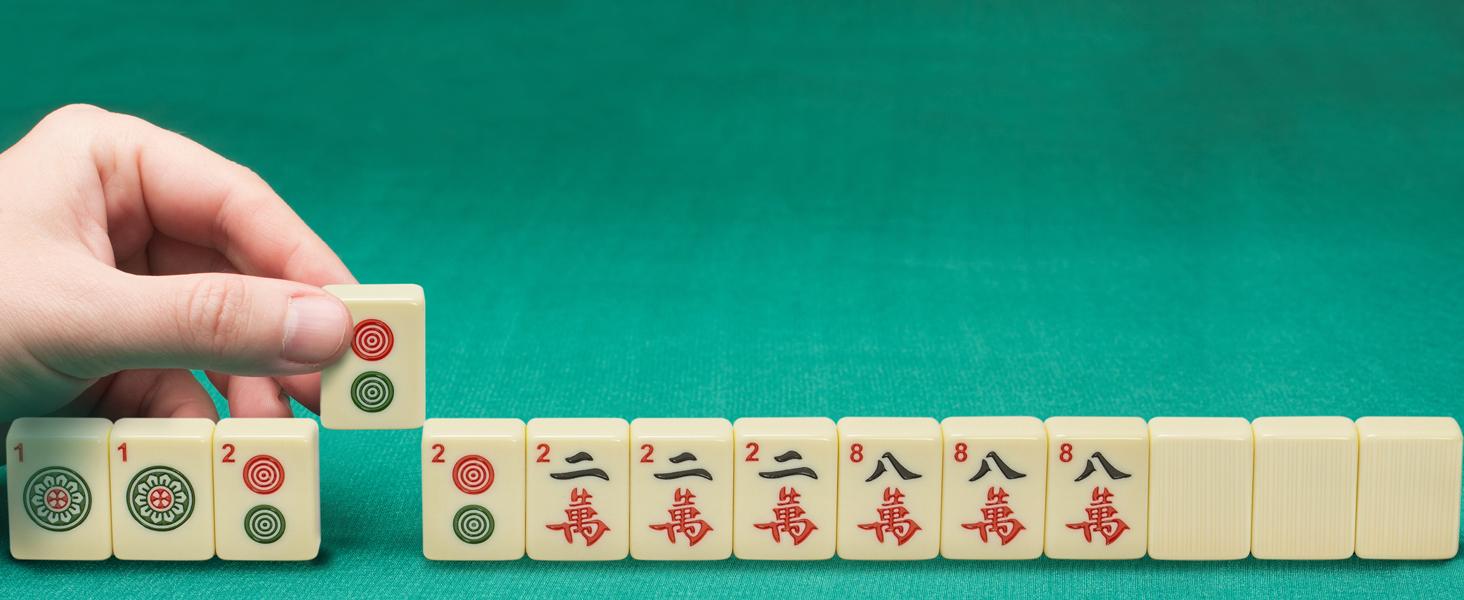 Yellow Mountain Imports "Bleau Fontaine Chinese Mahjong Set with 146 Medium Tiles and Blue Vinyl Case - for Chinese Style Gameplay Only