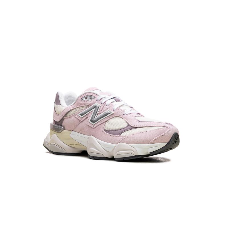 9060 GS "Pink White" GC9060BE