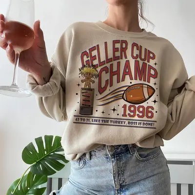 Monica Geller Red Shirt And Jeans Monica Geller Outfit Sound