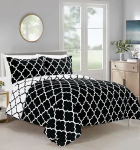 Mocassi 3 Piece Quatrefoil Pattern Reversible Comforter