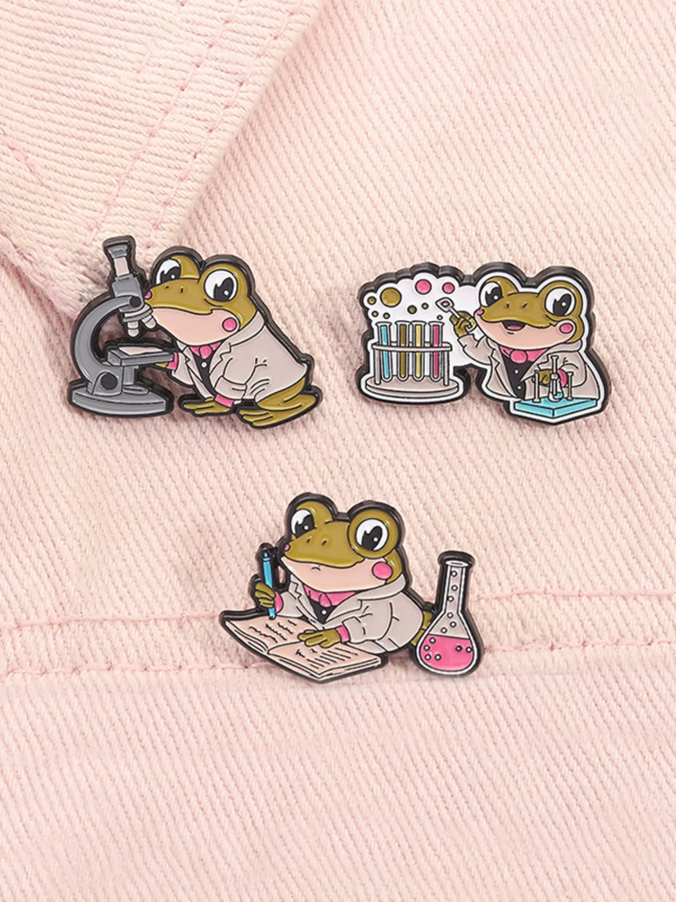 3pcs/set Science Laboratory Frog Enamel Pins Laboratory Utensils Beakers Test Tubes Microscopes Metal Brooches Lapel Backpack Badge Fashion Jewelry Accessories Gifts for Friends, Durable Metal Pins