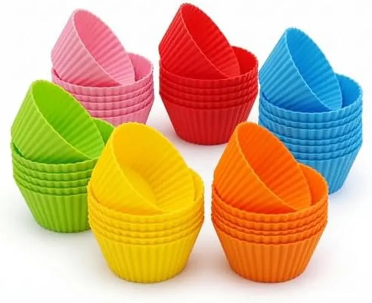 Baking Cups 24 Pack, Multi-color Reusable Silicone Cupcake Liners, Non-stick and Flexible Muffin Pans for Baking, Easy To Clean Cupcake Molds
