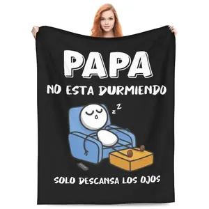 【Father's Day】Funny PaPas Flannel Blanket Spanish Quote Soft Cozy Throw for Napping Bedding Sofa Travel Camping Living Rooms Office Home Decor Padre Abuelo Gift Gag Novelty Spanish Text Merchandise Quirky Room Decor Cozy Bedding