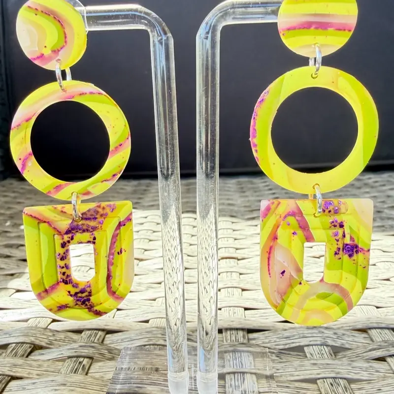Female Chic Style Hypoallergenic Earrings Set, Lightweight Lemon-Lime with Raspberry Splash Dangle Earrings for Women