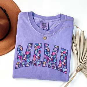 Comfort Colors Mama T-Shirt, Floral Mom Spring Tee, Trendy Mom Tshirt, Women's Flower Mama T-Shirt, Spring Pregnancy Reveal Gift for New Mom