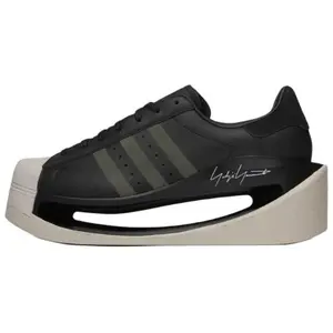 Y-3 Unisex Low-Top Casual Sneakers in Black with Durable and Versatile Design Trending Shoes, House White Official Shoes to Get / Maison Mihara