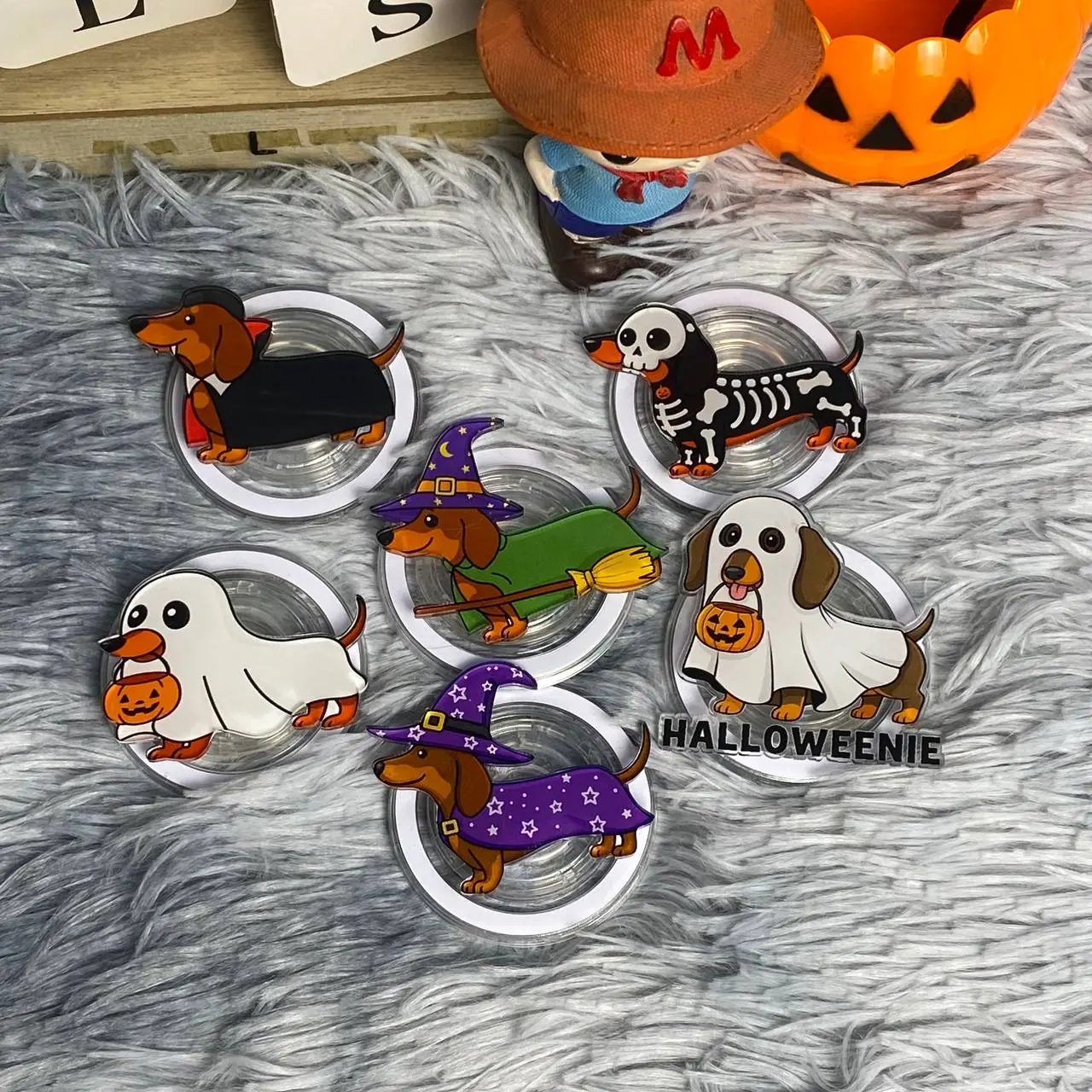 Cute Halloween Dachshund MagSafe Phone Grip - Magnetic Phone Holder & Kickstand - Ghost Witch Weenie Dog