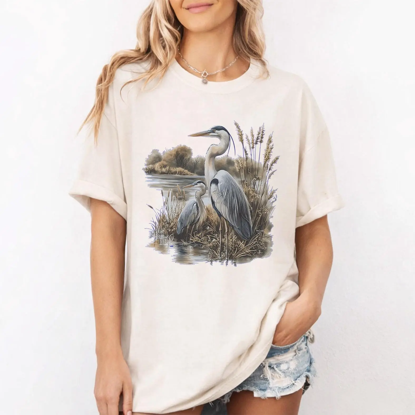 Comfort Colors Blue Heron Shirt, Wetland Bird Shirt, Vintage Wildlife Graphic Tee, Gift for Bird Lovers