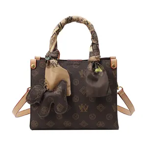 Structured Box Bag - Geometric Design with Magnetic Frame Closure