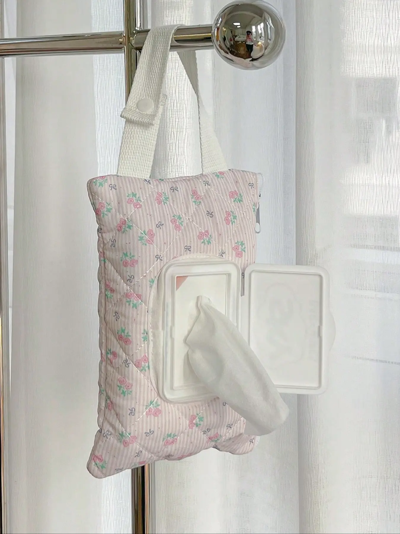 Hanging Floral Pattern Tissue and Wipe Storage Bag, Multi-Functional Organizer for Baby Wipes, Home Dorm Bathroom Decor Supplies, Bathroom Organizing Accessories, Bathroom Accessory, Living Room Decor, Tissue Holder, Bathroom Organization