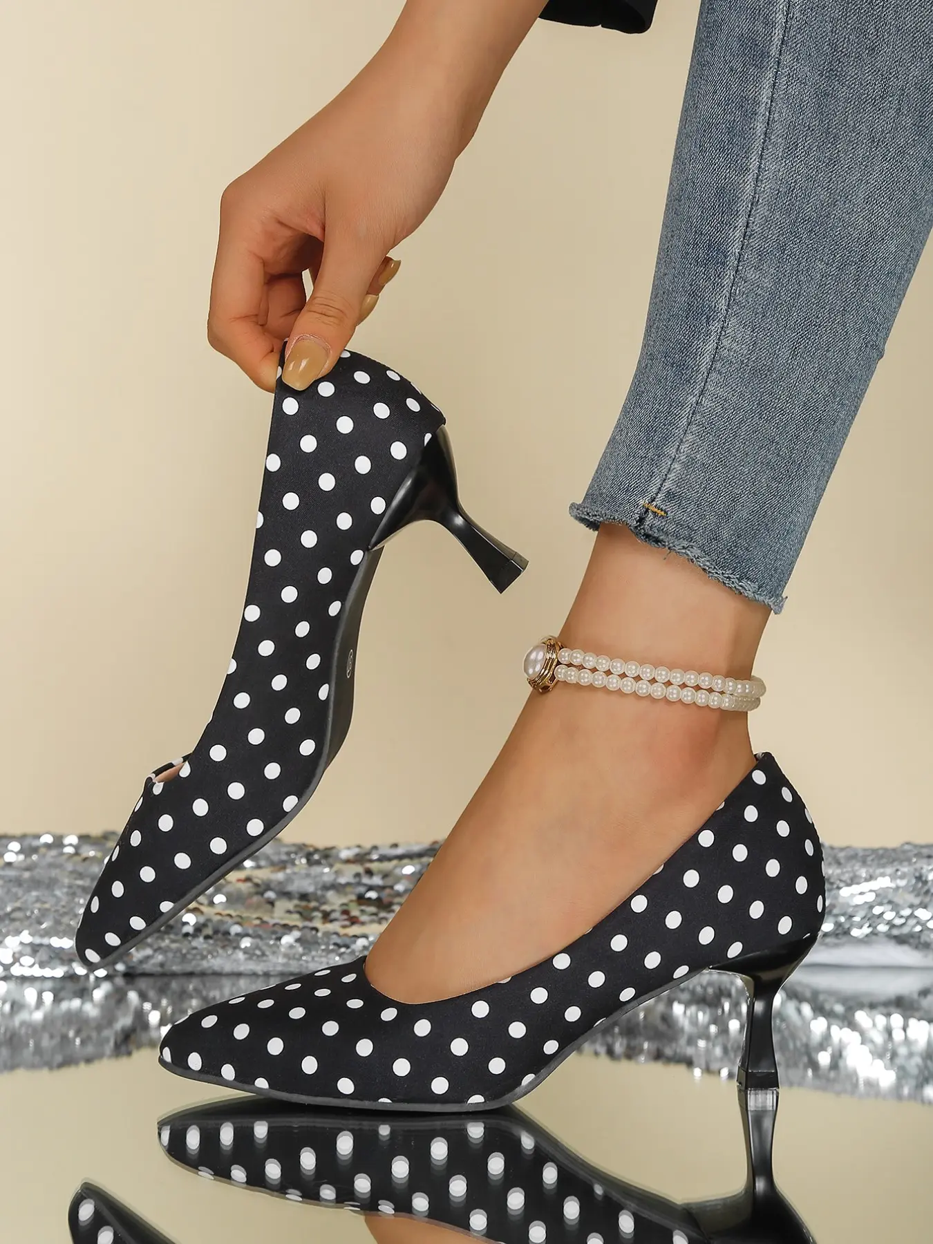 Vintage Polka Dot Pointed Toe High Heel Shoes, Women's Low Block Heels for Office Wear, French Retro Style Single Shoe, Pointed Toe Footwear