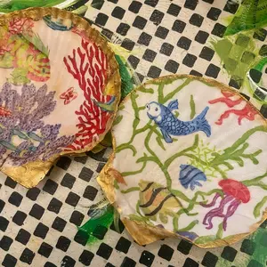 Decoupage Lilly inspired Seashell