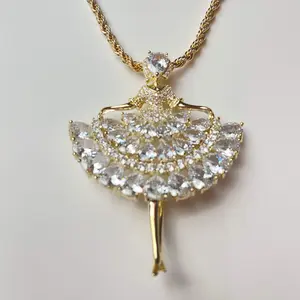 Shiny Ballerina necklace