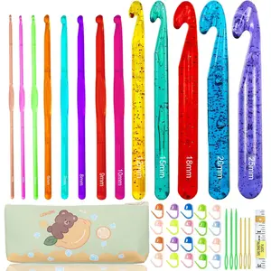 13 Size Crochet Hooks Set,Plastic  Crochet Hook with Case,Large Crochet Hooks for Chunky Yarn  Knitting  Crochet  for Beginners and Crocheting Yarn,3.0mm -25mm