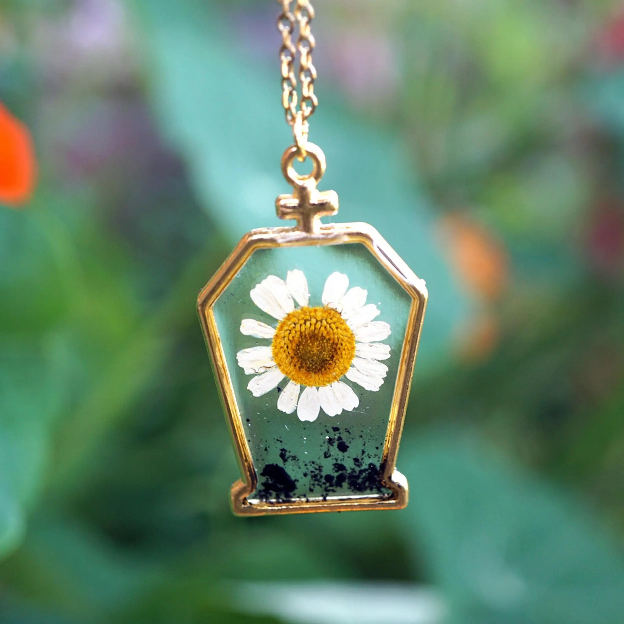 Daisy Coffin Botanical Necklace, Real pressed Daisy, resin coffin, gold, coal dust, spooky coffin, coffin necklace, halloween jewelry