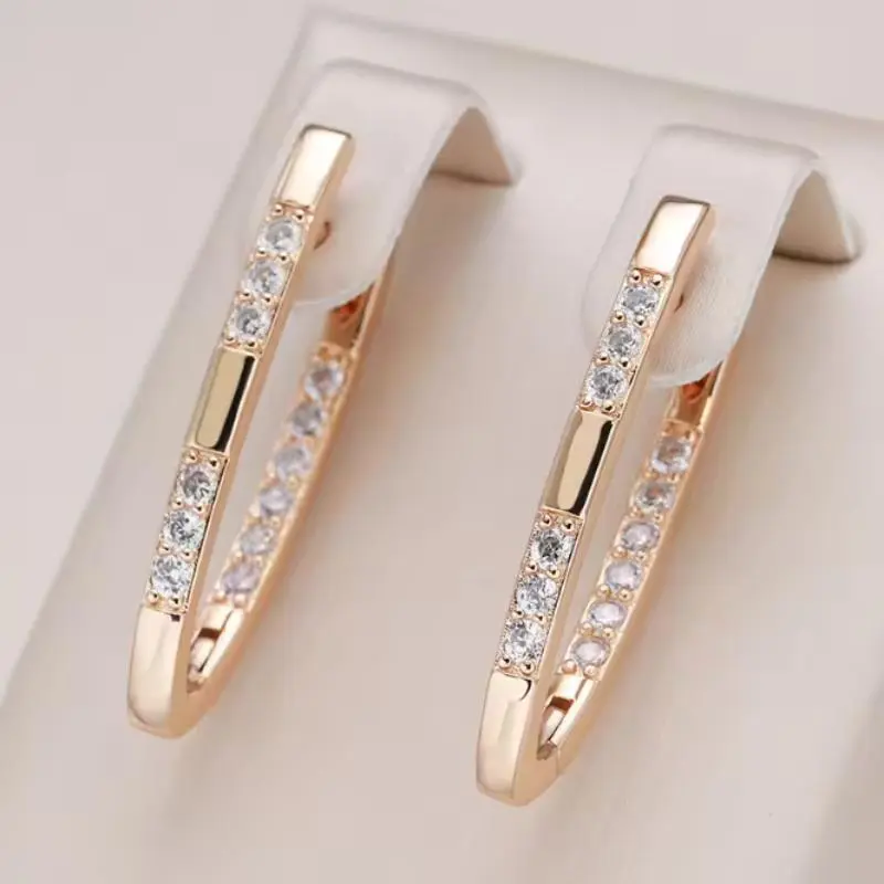 New Sparkling Zircon Geometric Pendant Earrings, A Fashionable Jewelry Gift Suitable for Women's Daily Wear