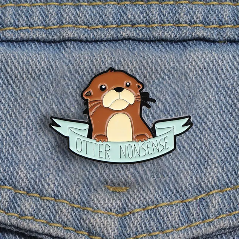 Cute Otter Design Brooch, Fashion Alloy Badge for Daily Clothing Decor, Trendy All-match & Exquisite Brooch for Birthday Gift, Men Accessories, Fashion Accessory, French Pin, Clip In, Lapel Pins