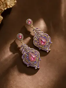 A pair of fashionable gold feather-shaped earrings adorned with colorful gemstones, suitable for daily commuting, vacation, and dates, and also a delightful and exquisite little gift.