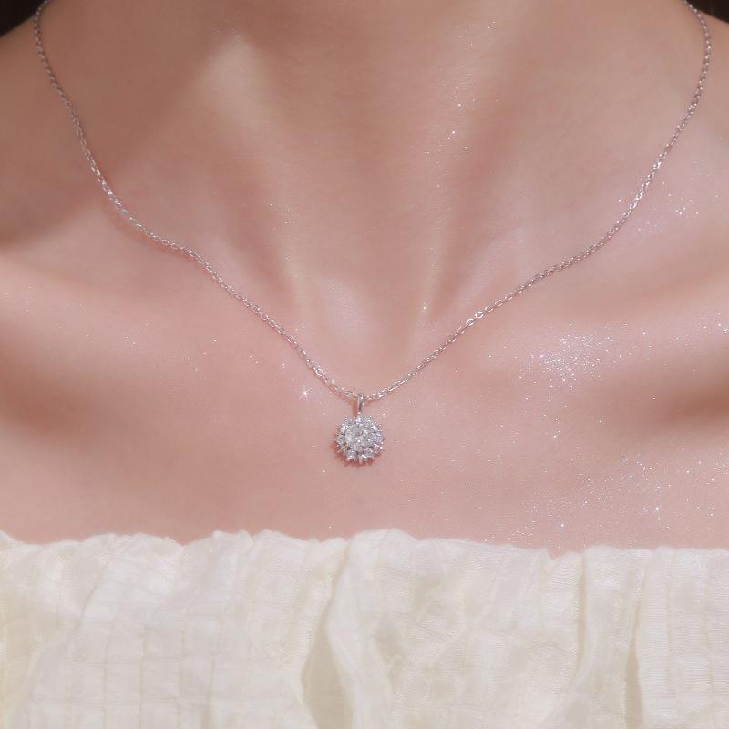 S925 Sterling Silver 1CT Moissanite Snowflake Pendant Dainty Luxury Adjustable Necklace
