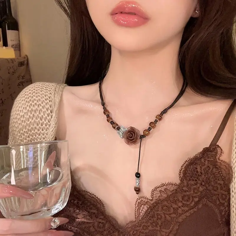 Maillard Brown Retro Flower Charms Necklace for Women Weave Beaded Rope Pendant Necklace Long Trendy Collar Chain Jewelry Gift