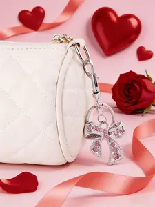 Valentine's Day personalized, niche, elegant bow keychain, cute accessories, exquisite gifts for ladies, trendy and versatile bag pendants, keychain pendants are suitable as gifts for girlfriends on Valentine's Day