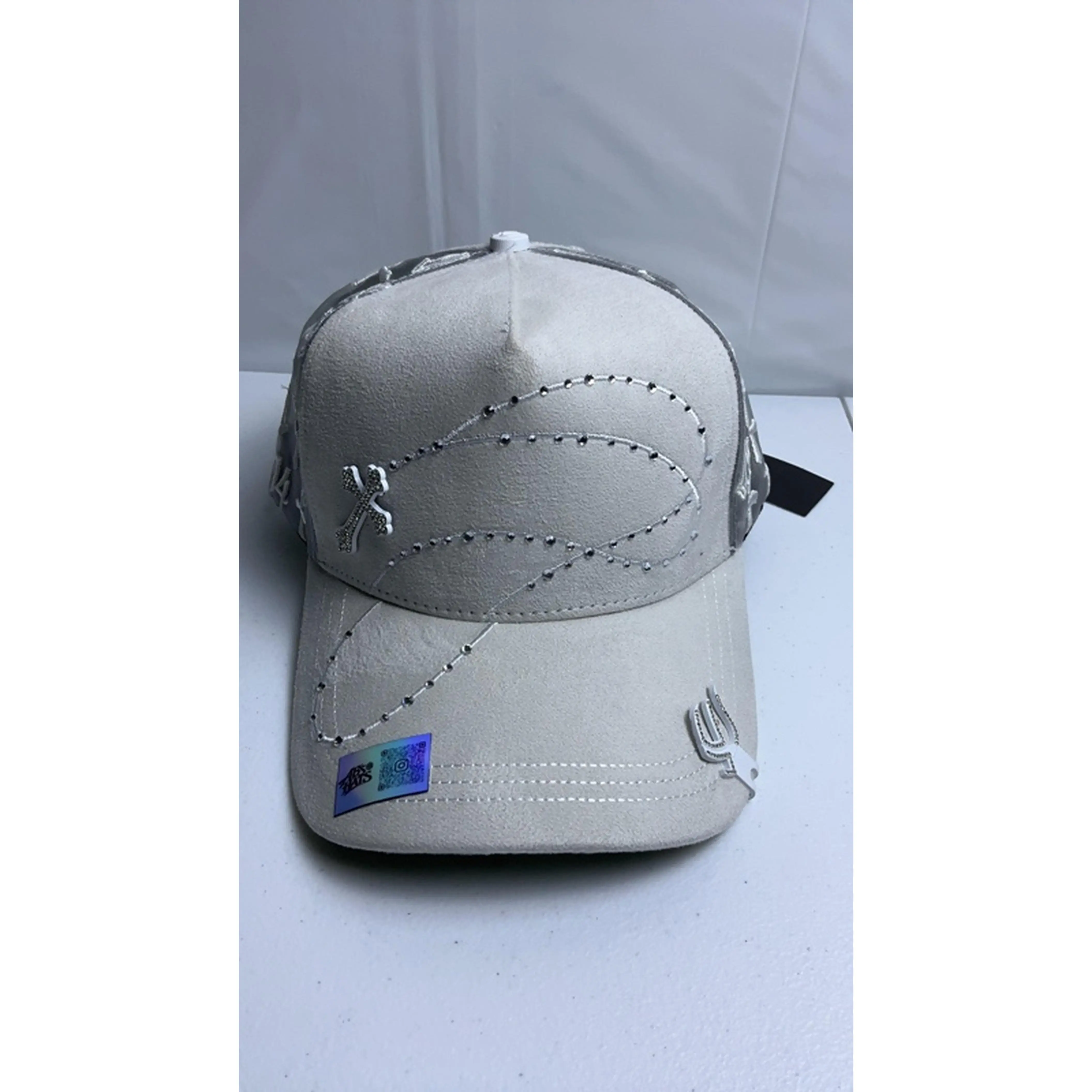 Exodo 14-14 White Baseball Cap with Embroidered Design and Adjustable Strap