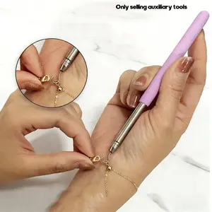 Stainless Steel Bracelet Clasp Aid Tool, Portable Jewelry Hook Hanging Device, Adjustable Bracelet Connector, Easy Use for Women