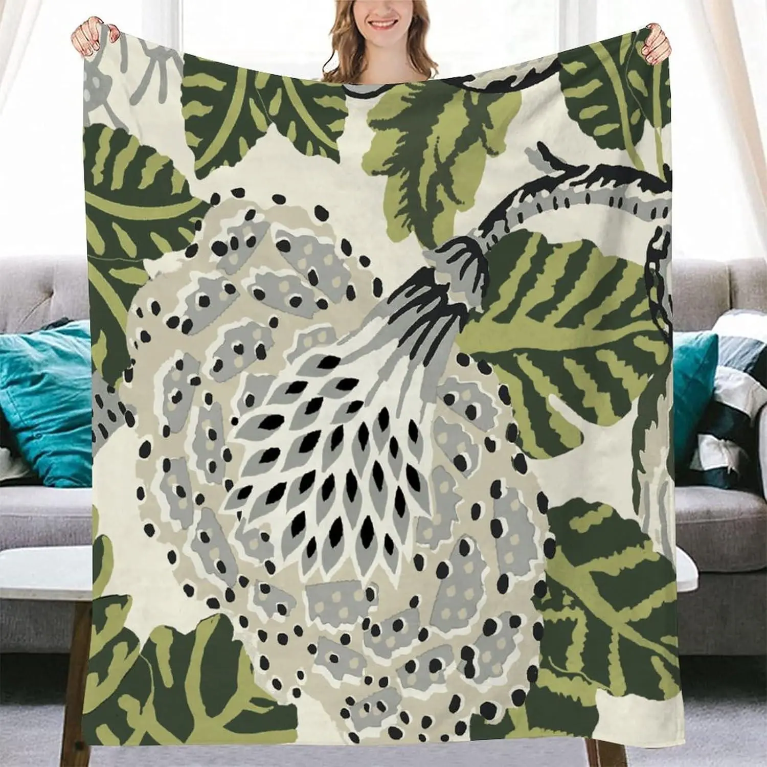Green, White and Grey Floral Print Asian Decor Flannel Fleece Blanket, Soft Lightweight Warmth Throw for Couch Bed Indoor Use, Chinoiserie Air Conditioning Blanket (30x40in)