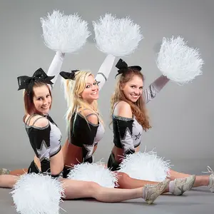 A Set Of 4pcs Cheerleading Pom Poms In Golden Color, Made Of Foil Plastic, Suitable For Sports Teams, Dance Parties, Football, Basketball, Sports Clubs, Stage Performances, Celebrations, Etc.