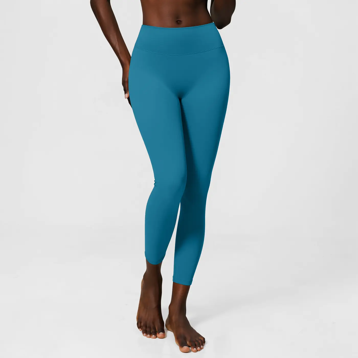 Runana Women’s High-Waisted Seamless Three-Quarter Yoga Leggings – Highly Stretchy, Body-Hugging Butt-Lifting Fitness Leggings for Pilates & Exercise