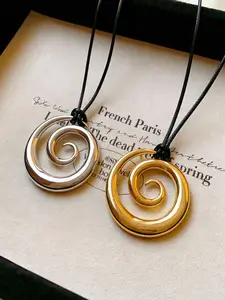 1 Piece of Fashionable Metal Spiral Pendant Necklace, Women's Necklace, Simple and Casual, Versatile, Party, Daily Commuting Necklace