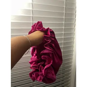 Big Berry Ruffle Bonnet