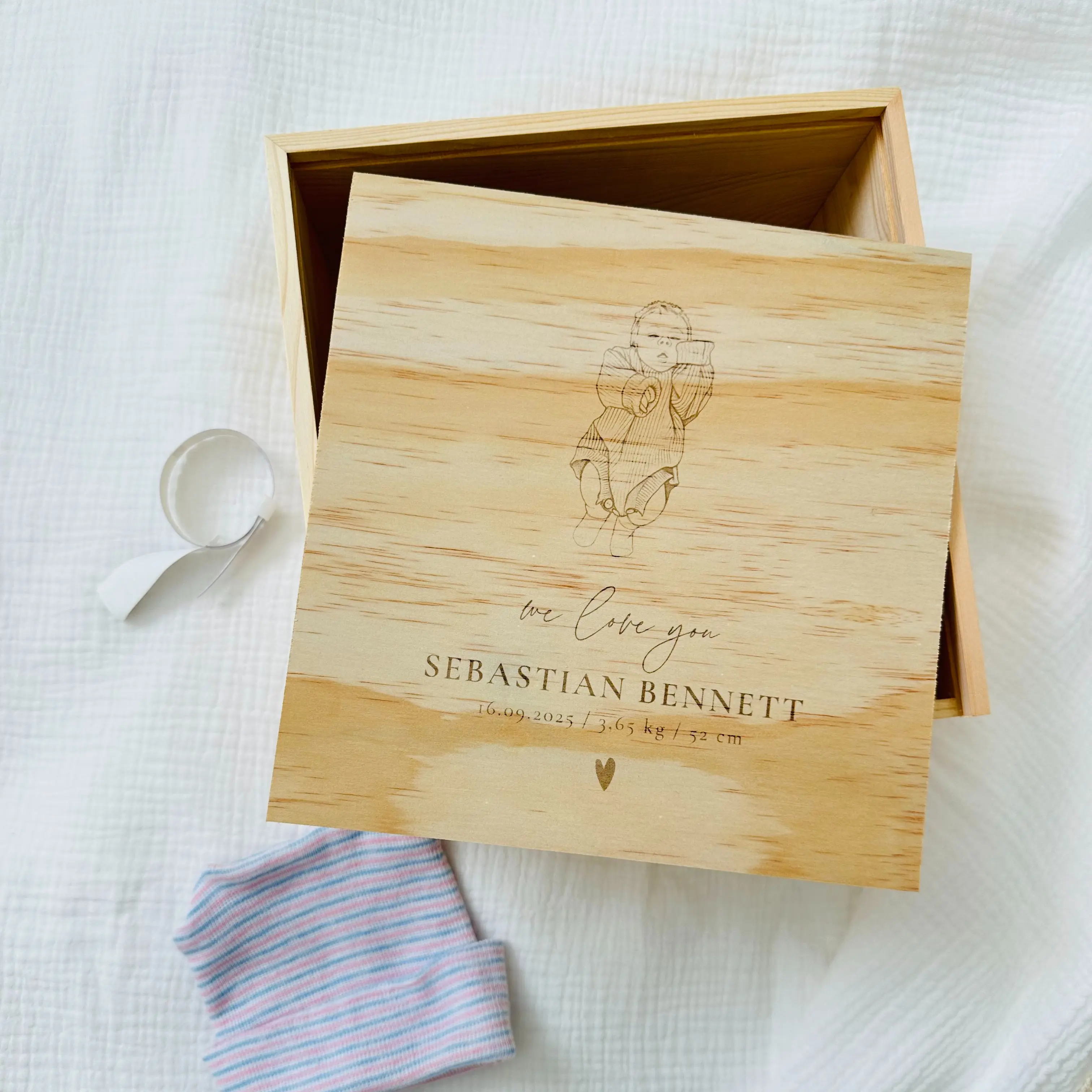 Personalized Winnie the Pooh Baby Keepsake Box Handcrafted Pine Wood Engraved Memory Box for Baby Shower Newborn Gifts Christening First Birthday Keepsakes 8 x 8 x 3 Inches