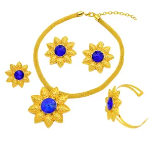 Dubai Gold-plated Jewelry Flower Pendant Four-piece Set Necklace Bracelet Ring Earrings Bridal Suit Collection Design