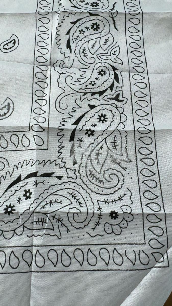 Item: White/Black/Navy Blue/Gray