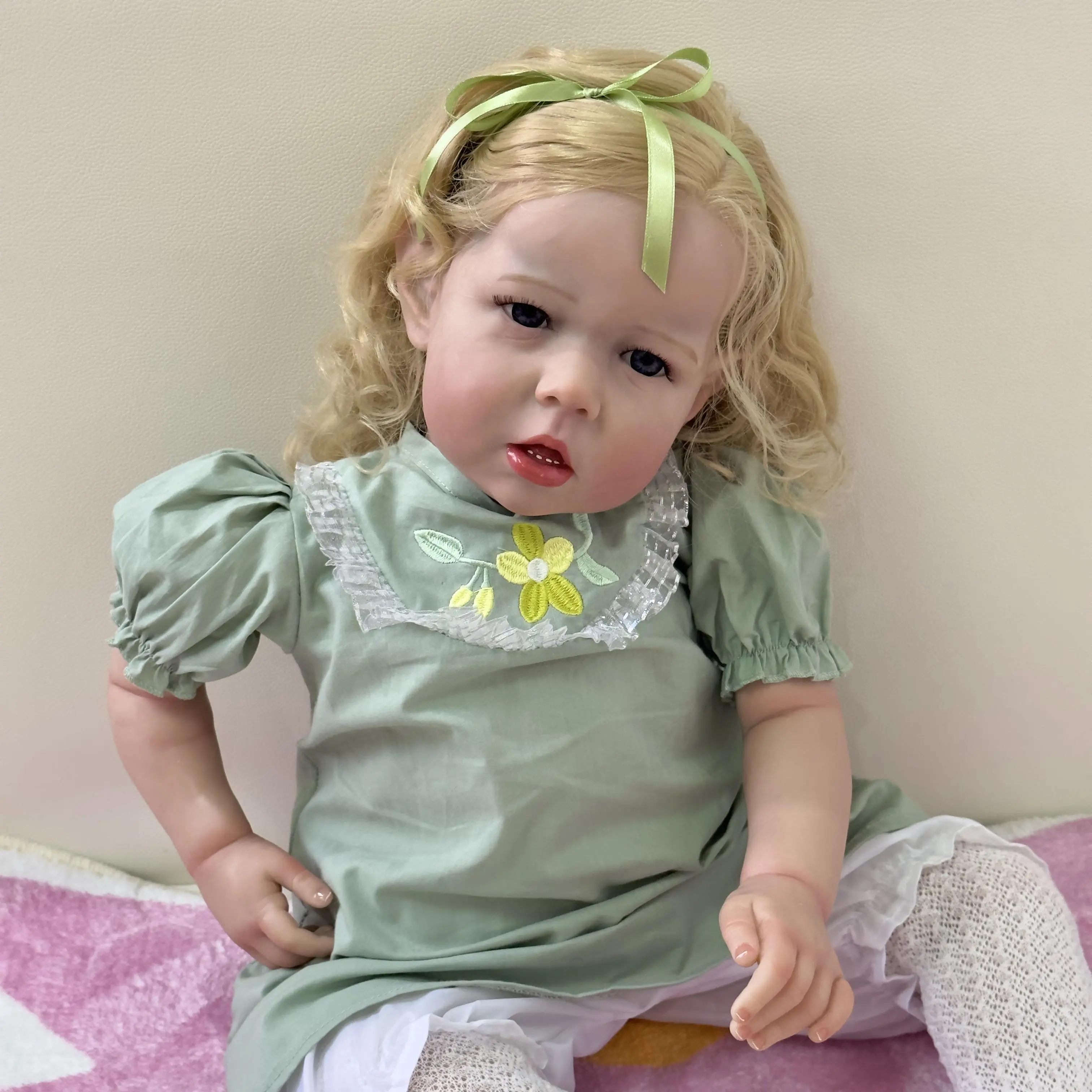 28In Huge Dolls Lifelike Reborn Toddler Dolls with Soft Cloth Body Realistic Details Cute Face Vinyl Limbs Fashion Rooted Curly Blonde Hair, Liam Girl Design, Cuddly Gift for Kids Age 3+, Lifelike Newborn Doll, Soft Dolls
