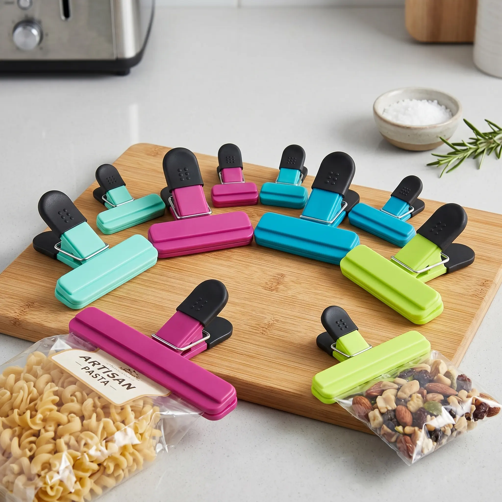 8 Pack Chip Clips Food Bag Clips Wide Grip Airtight Seal Clips for Kitchen Food Storage