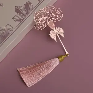 Flower Pattern Bookmark, 1 Count Cute metallic Bookmark with Tassel, Book Mark for Book Lover, Reading Accessories, Gift for Friend & Teacher