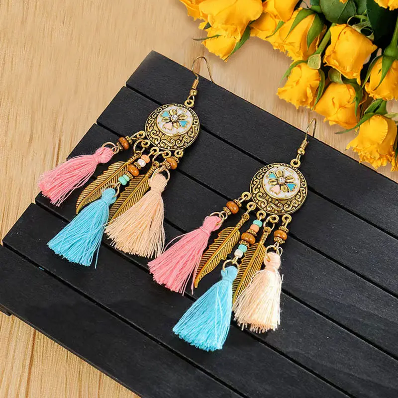 H3675 4 light mixed color tassel